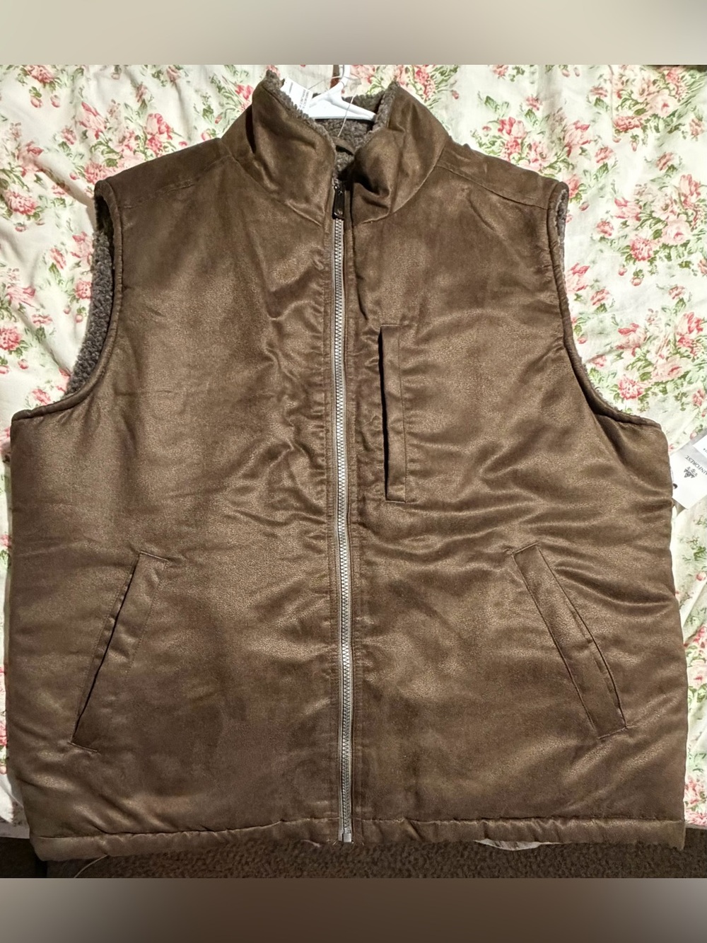 Rainforest Timber men’s Vest- L
